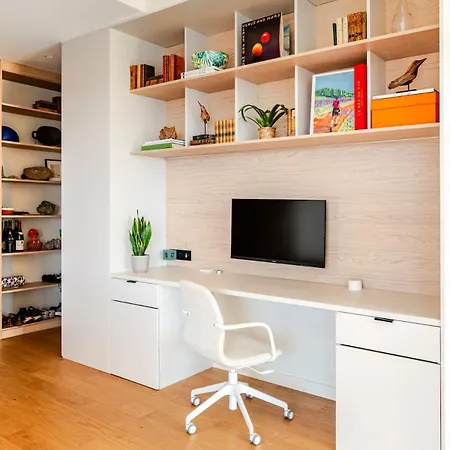 Modern & Designer - Absolutely Quiet Daire