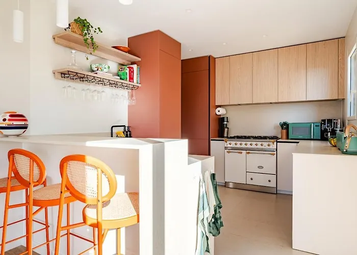 Modern & Designer - Absolutely Quiet * Nice